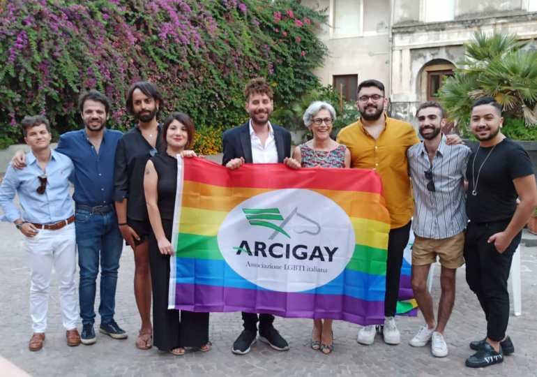 Identità di genere, scatta il divieto di pubblicità discriminatorie