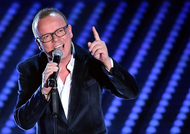 Gigi D’Alessio rischia quattro anni di carcere, le accuse