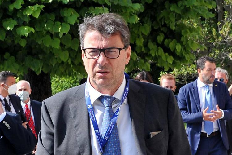 Nadef, Giorgetti: “Rischio nuova impennata  prezzi energia durante i mesi invernali”