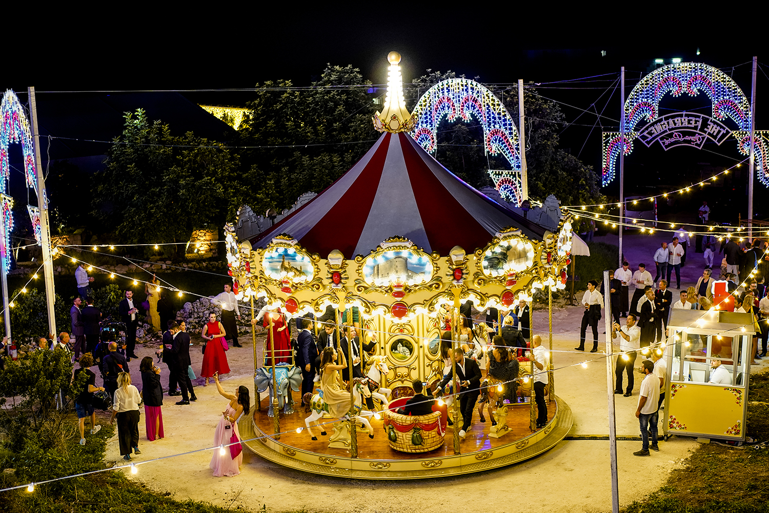 In Sicilia torna la giostra del matrimonio di Fedez e Ferragni