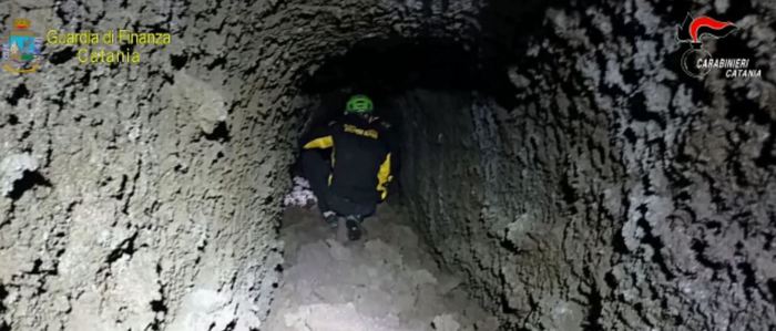 Etna, in una grotta i resti di un uomo morto da decenni