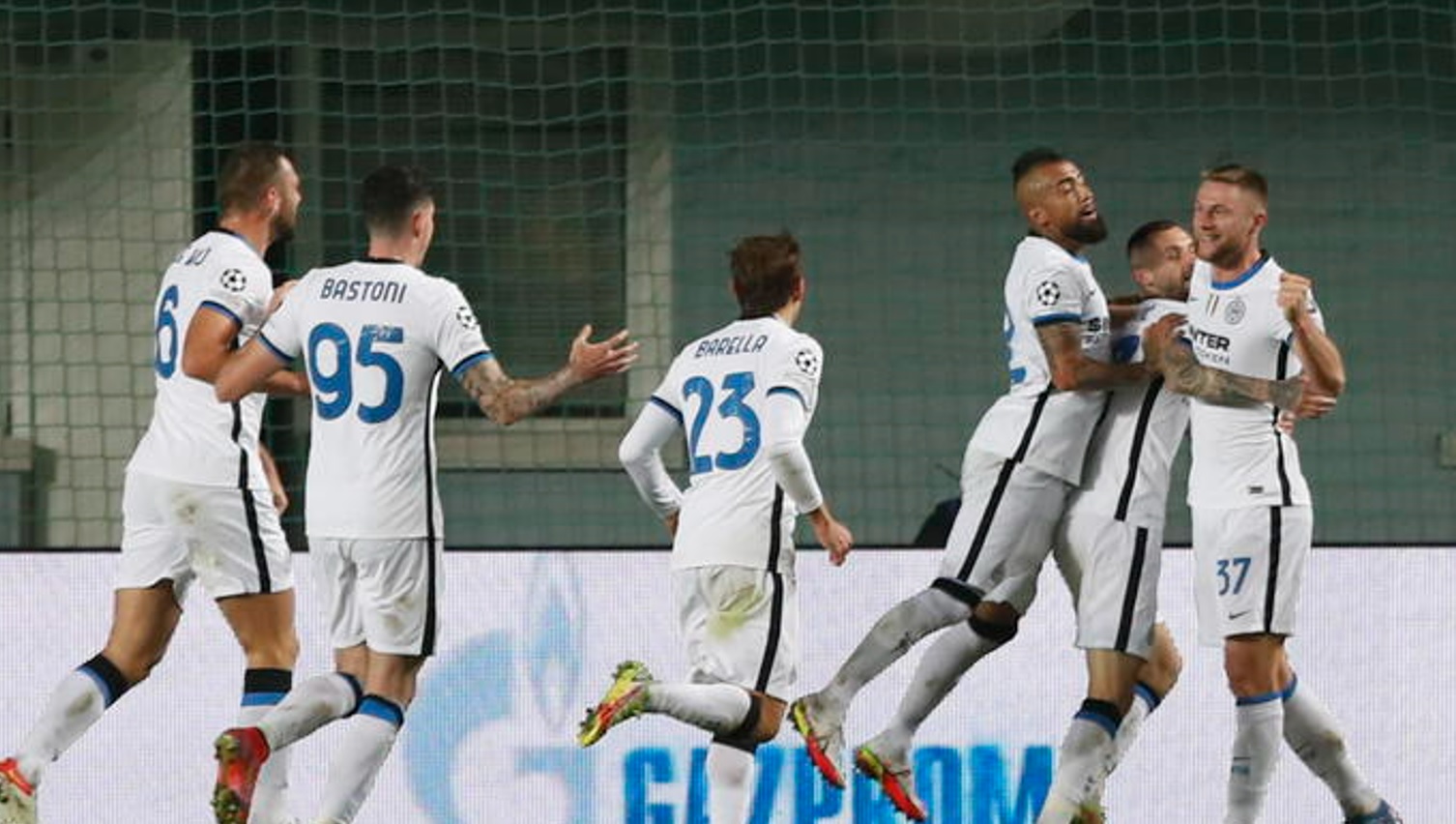 Inchiesta Inter, si indaga su scambi calciatori senza passaggi denaro