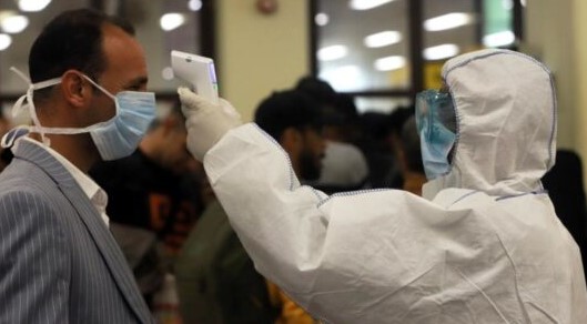 Covid, in Italia la variante Omicron, è paura