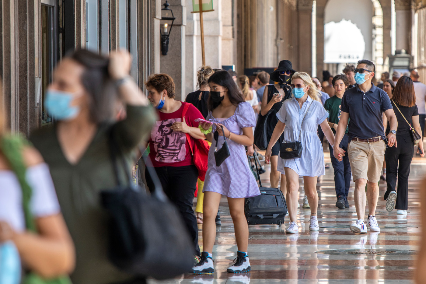 Super Green pass già dalla zona bianca e mascherine anche all’aperto