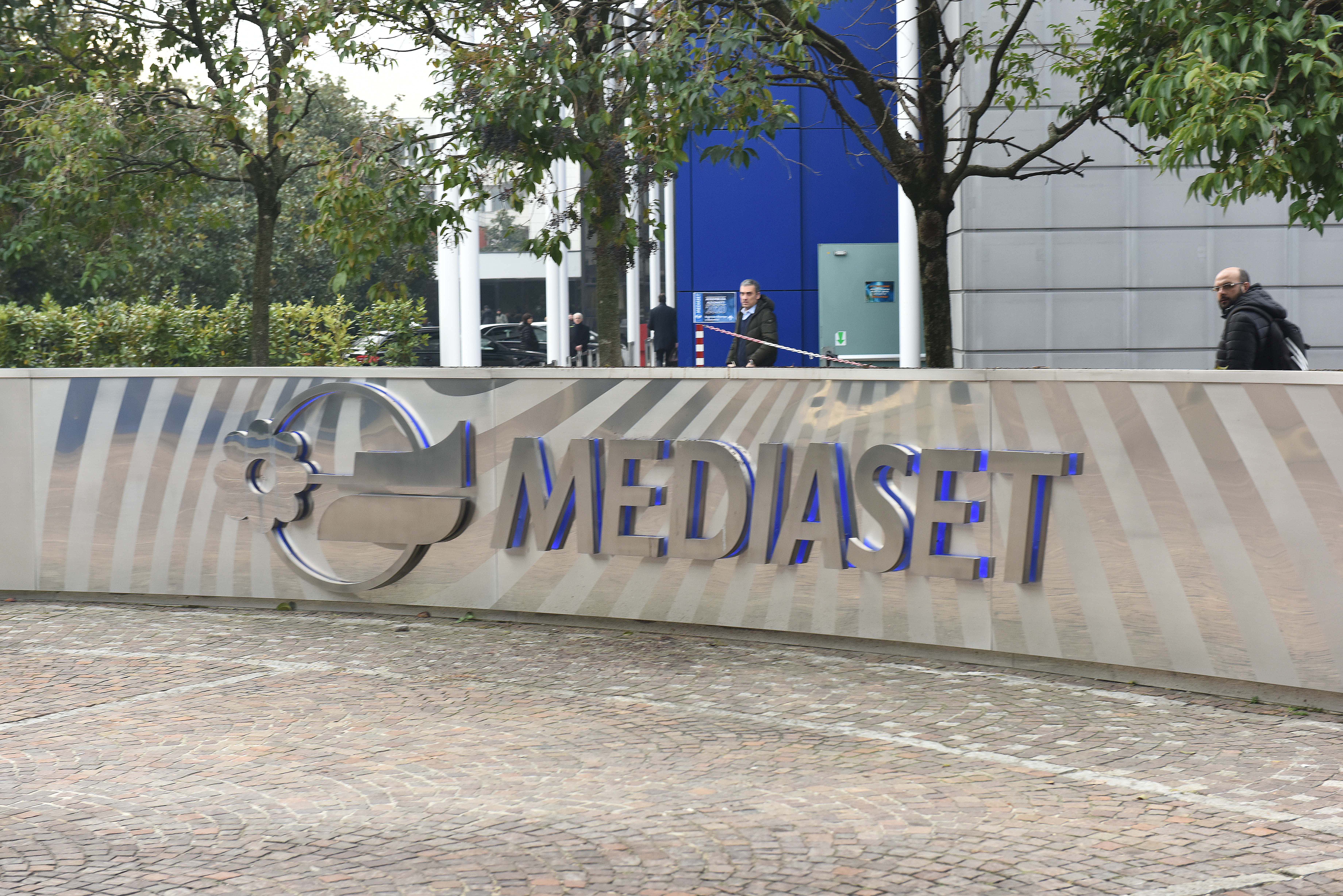 Tg4 e Studio Aperto chiudono? Da Mediaset smentiscono: cosa cambia