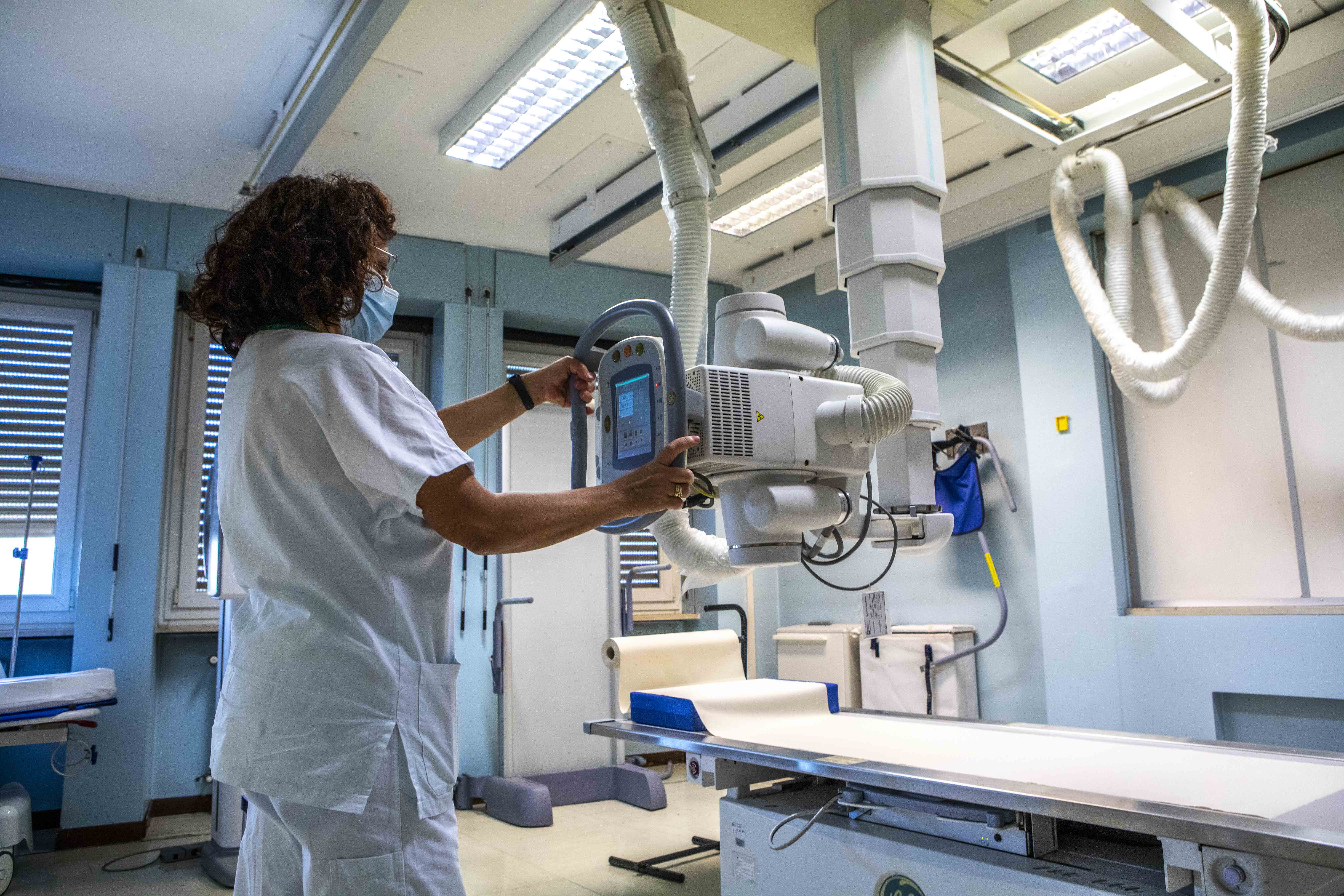 Covid, un medico sospeso su 4 si è vaccinato