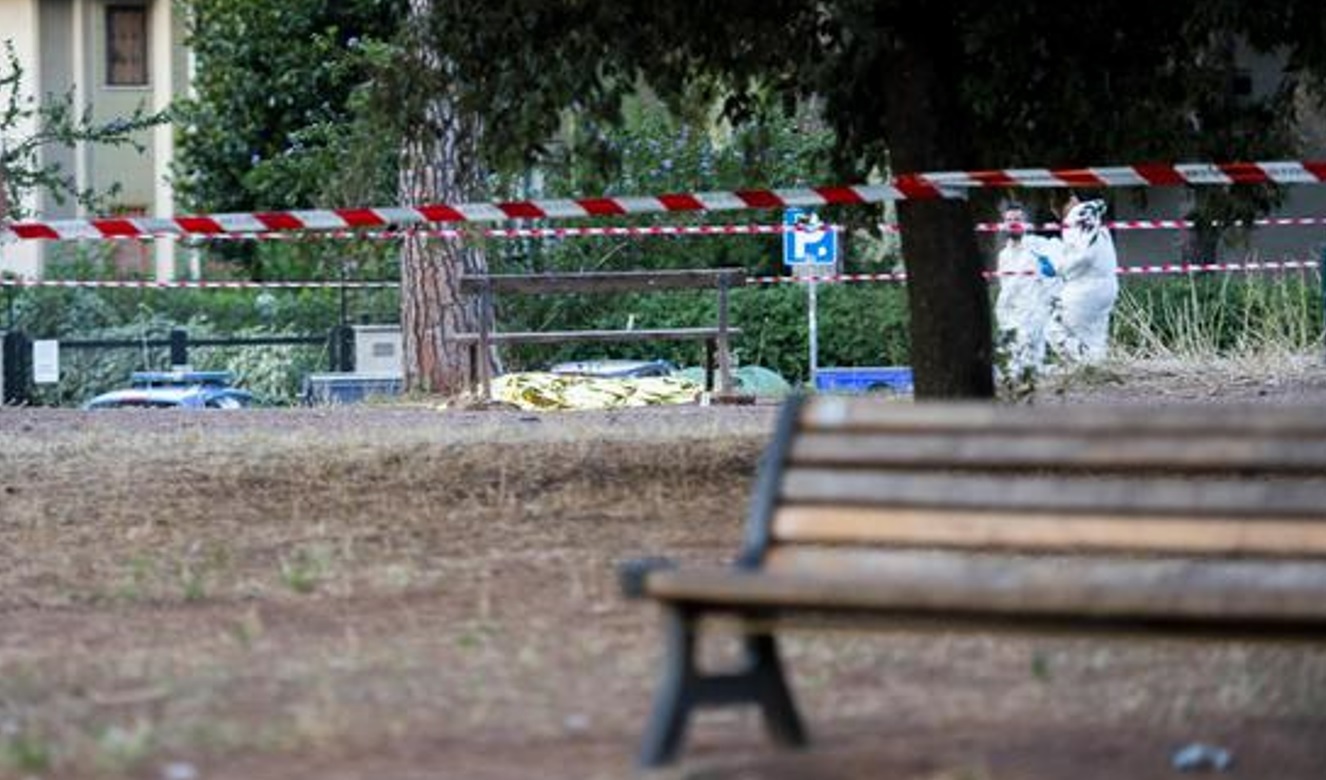 Uccide l’ex compagna al parco, il killer registra tutto sul cellulare