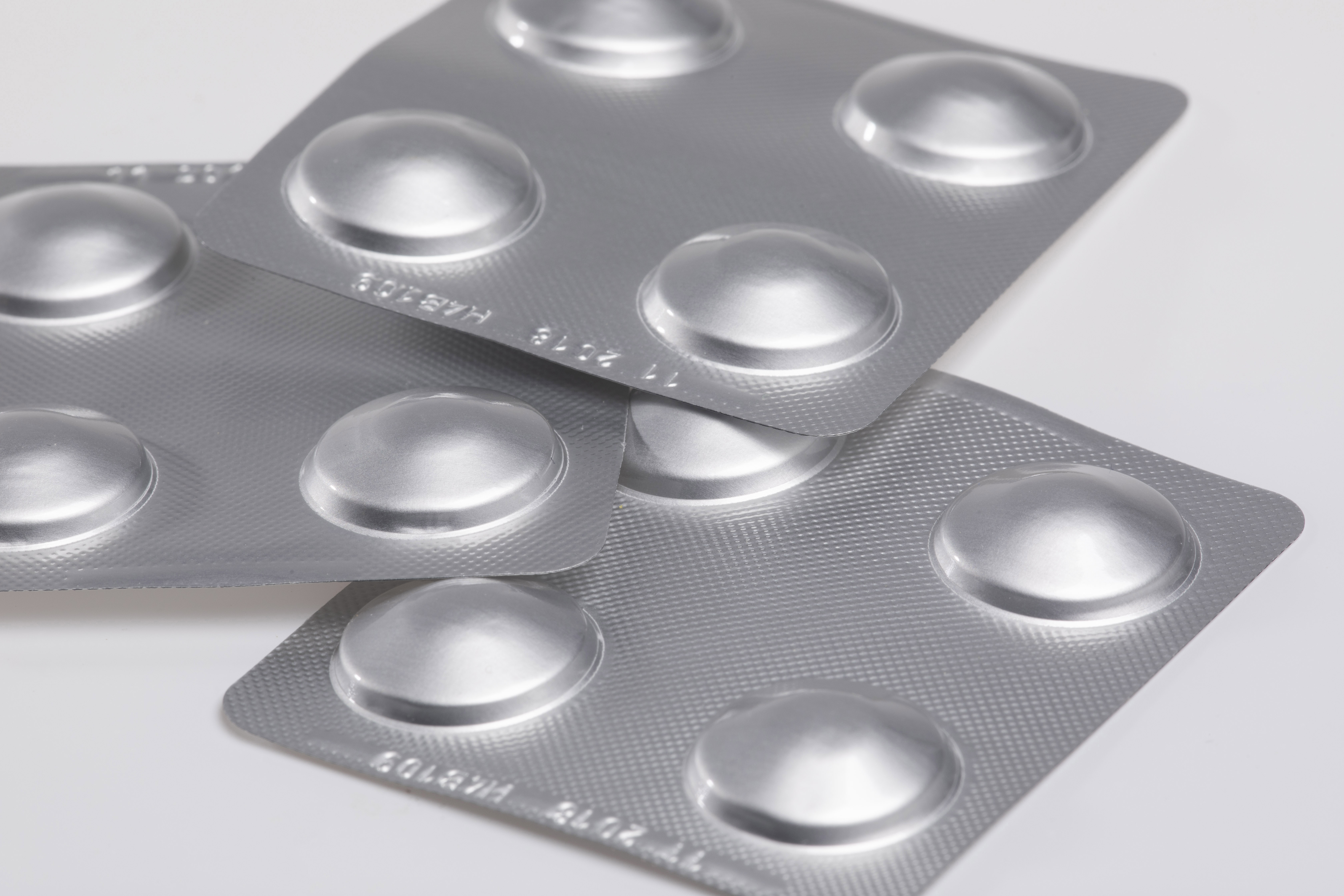 Covid, dall’Ema via libera alla pillola Pfizer: riduce ricoveri e decessi