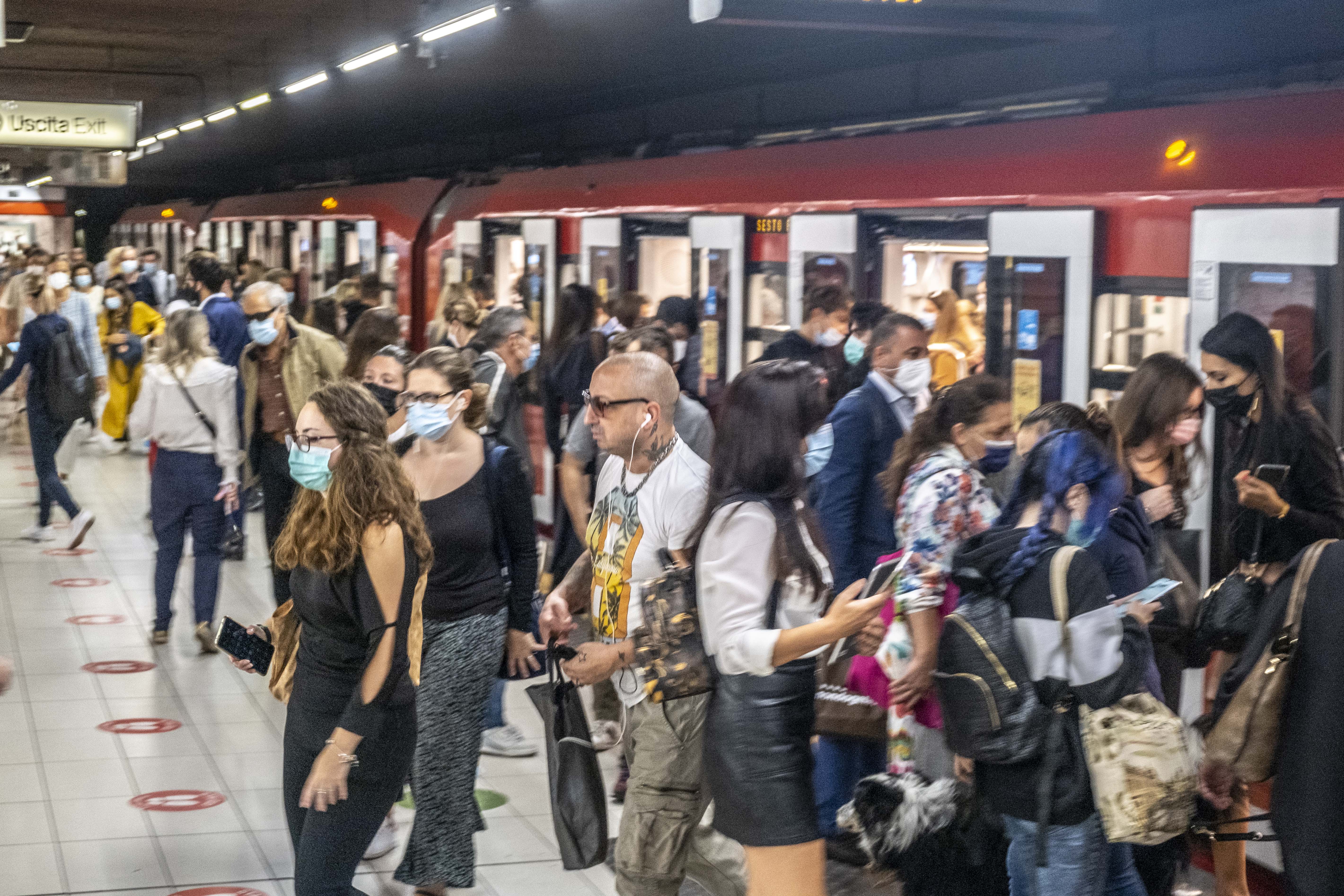 Sciopero del 16 dicembre, dai bus ai treni, chi sciopera e chi no