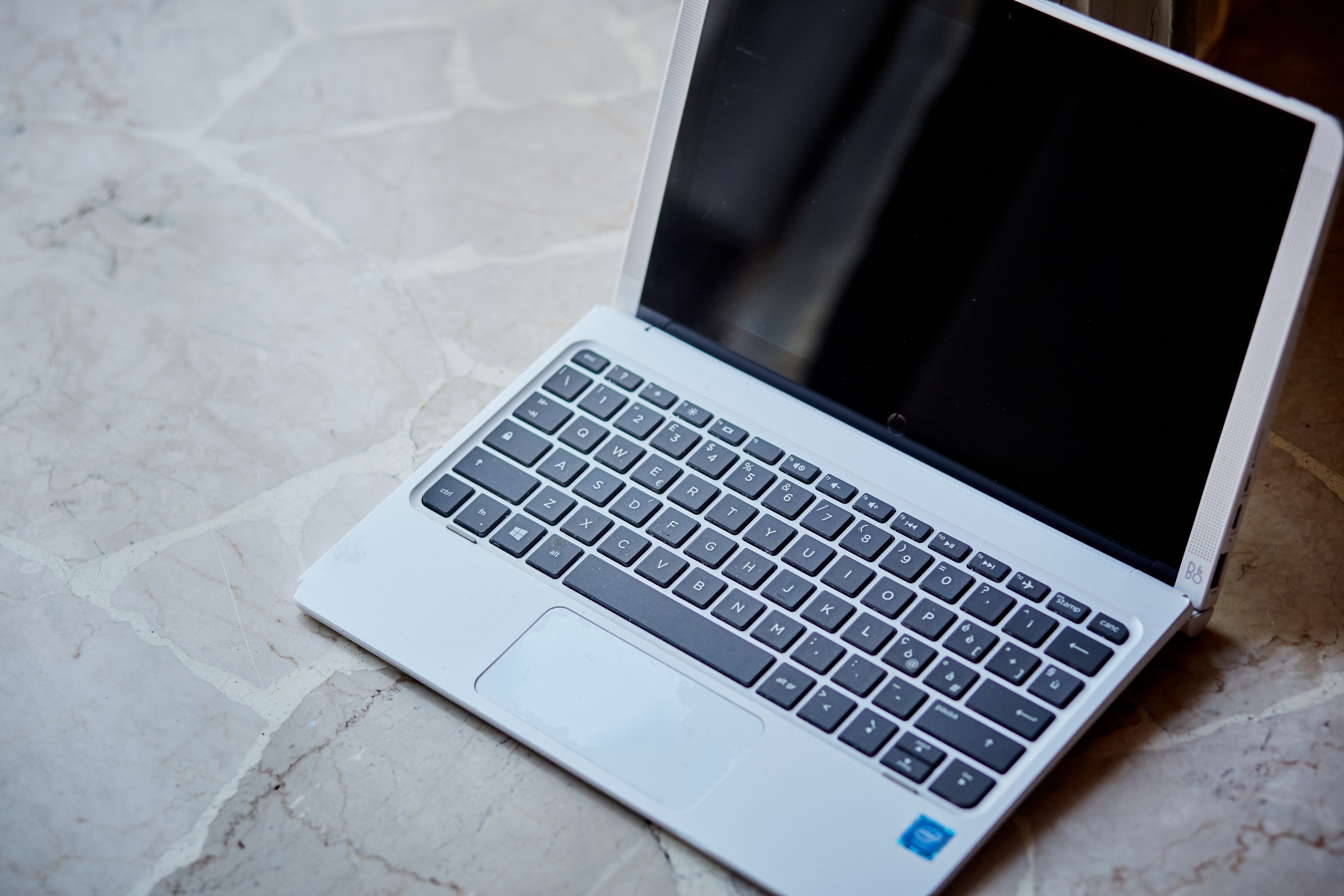 Censis, boom spesa telefoni e computer