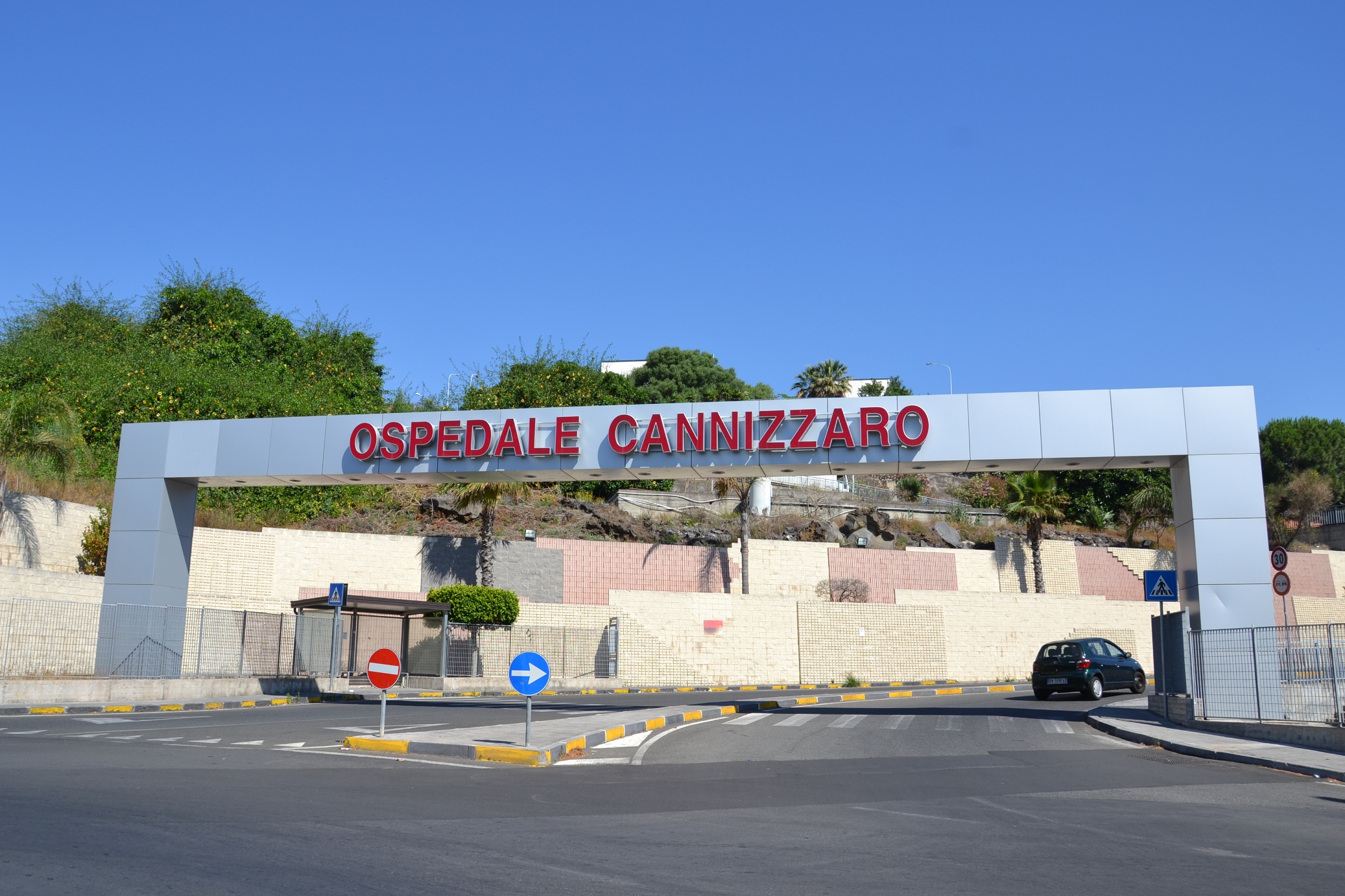 Disservizi al Cannizzaro, l’azienda ospedaliera risponde