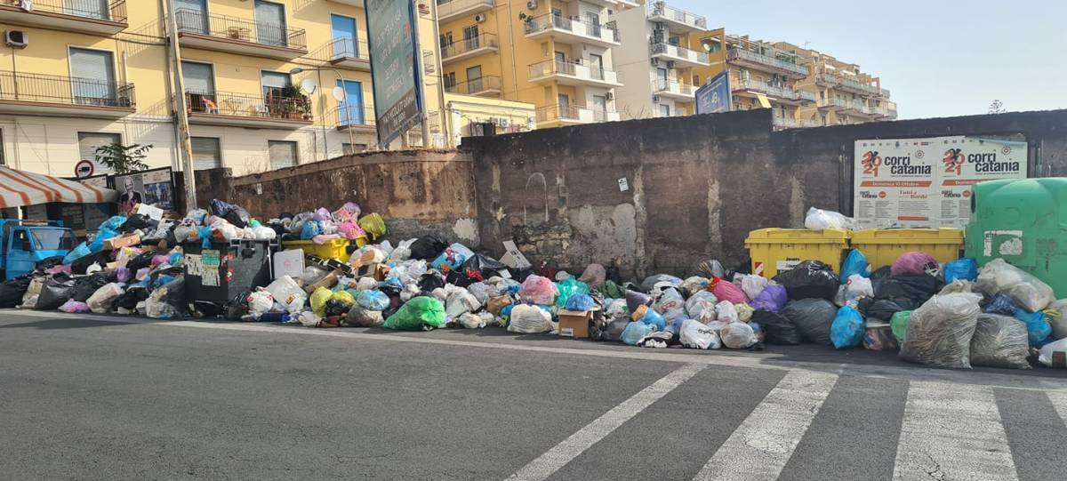 Catania, rifiuti, lotto Centro: Tar sospende la gara d’appalto Catania, rifiuti, lotto Centro: Tar sospende la gara d’appalto
