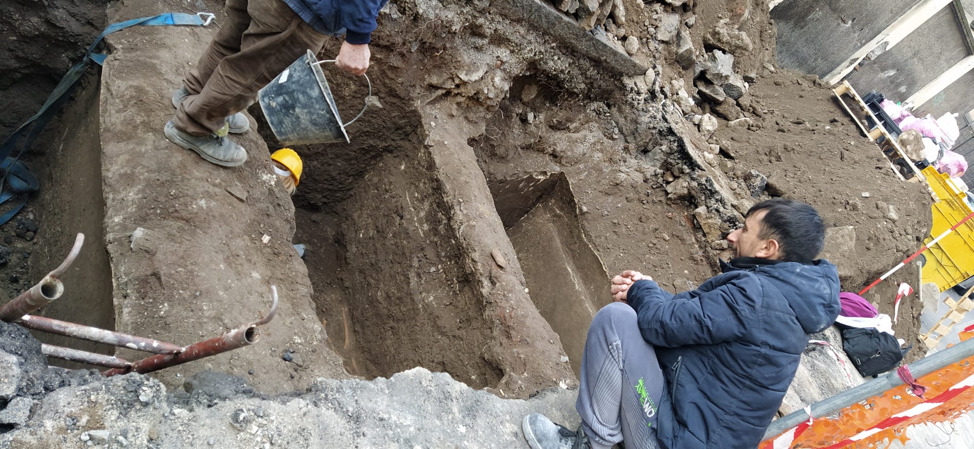 Catania, la necropoli “riemersa” rischia di tornare sotto terra Catania, la necropoli “riemersa” rischia di tornare sotto terra
