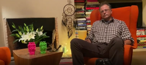 Salvatore Bonajuto, lo sguardo attento e rispettoso rivolto alle donne