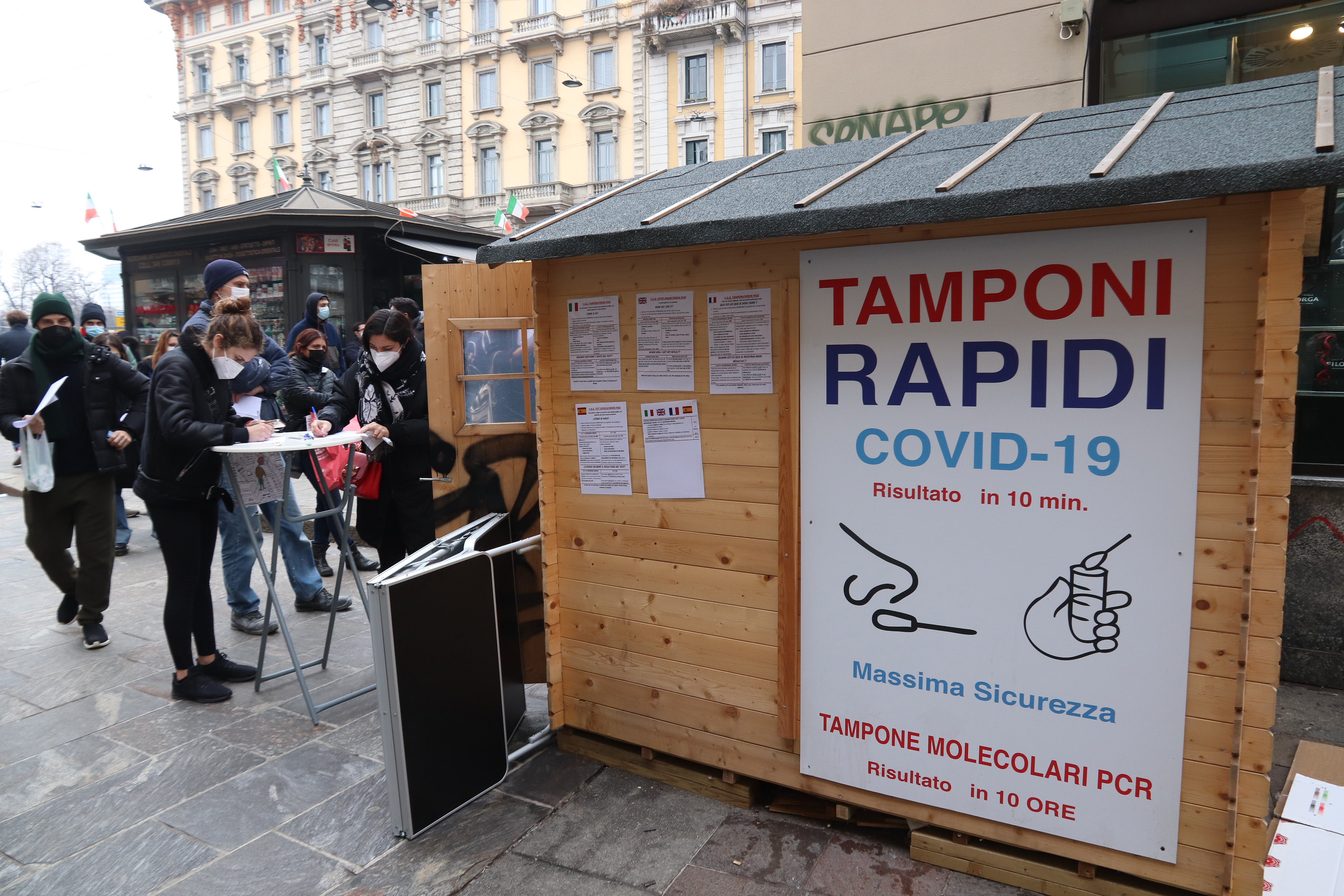 Covid, in Sicilia boom di casi e ricoveri ma aumentano prime dosi vaccino