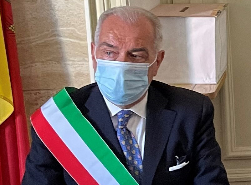 “Intoccabili” gli abusi edilizi in Sicilia. Demolizioni ferme negli uffici