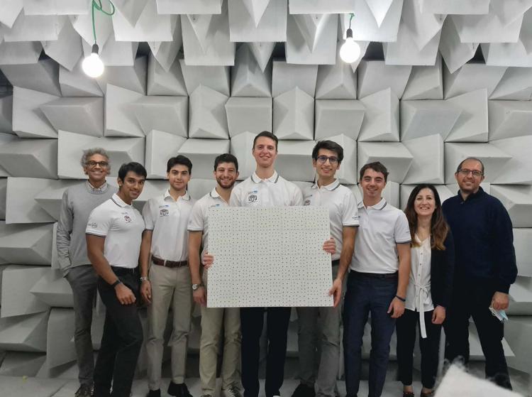 Scienziati italiani imprigionano il rumore nel labirinto