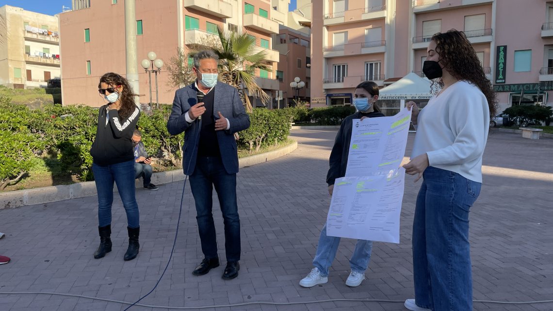 Pantelleria, campo di calcio di Arenella, parla il Comune
