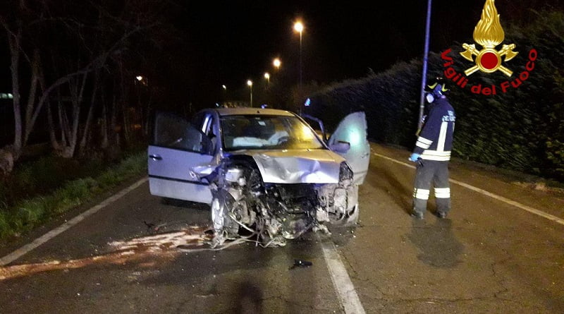 Auto esce fuori strada, muore 18enne Carlotta De Rossi