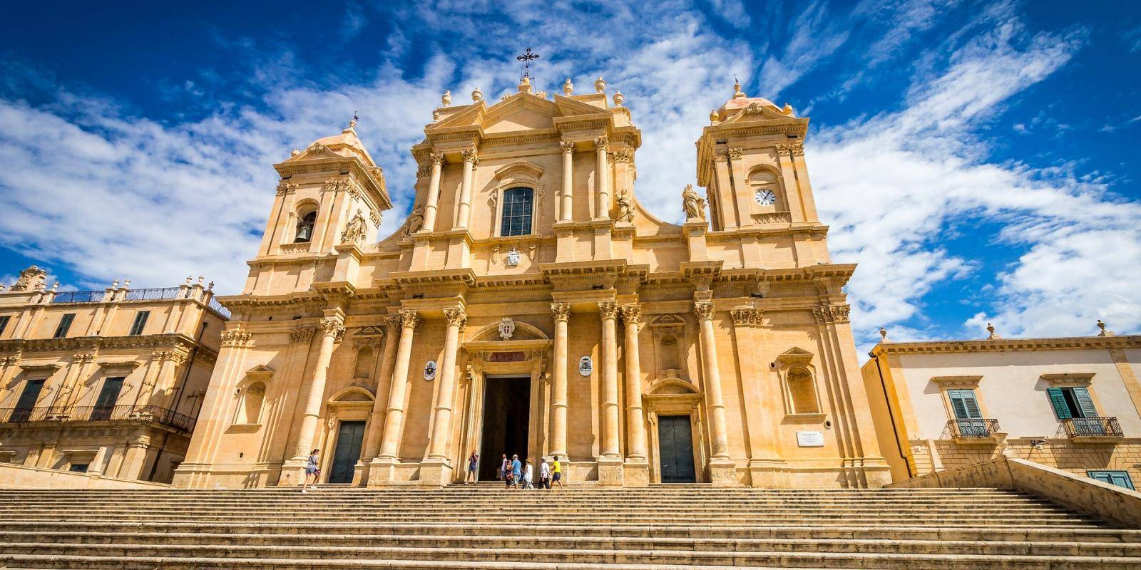 Travel blogger e influencer insieme per raccontare il Val di Noto