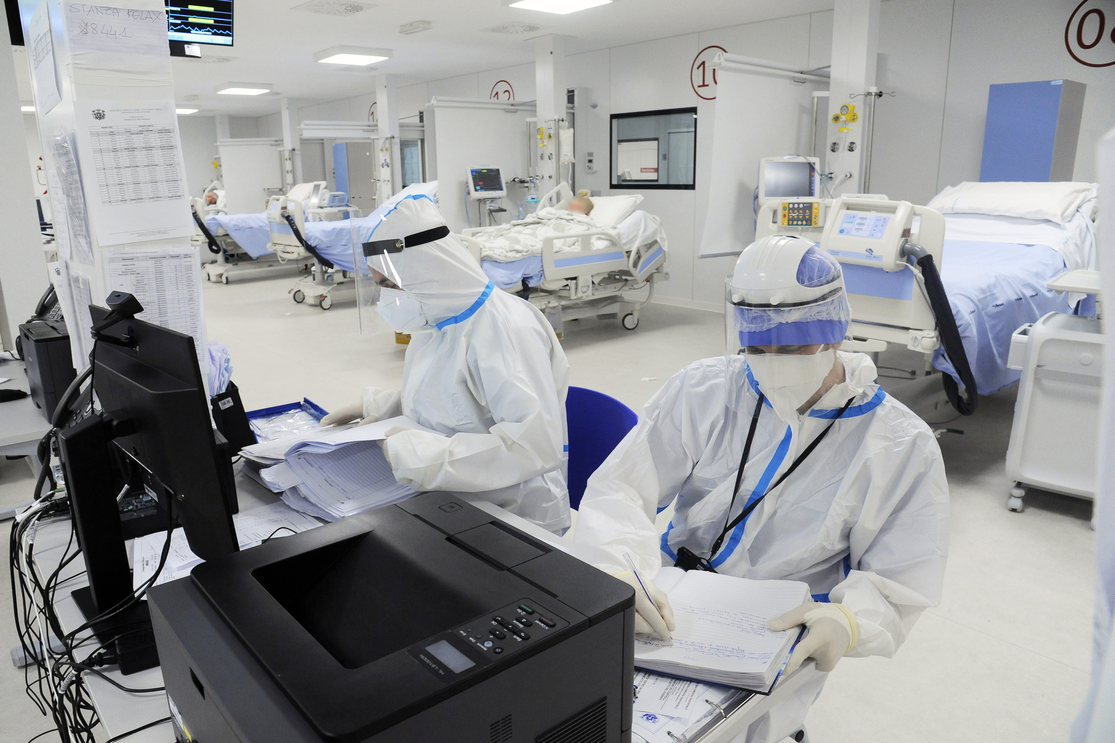 Nuove regole Covid, cosa fare se entri in contatto con un positivo