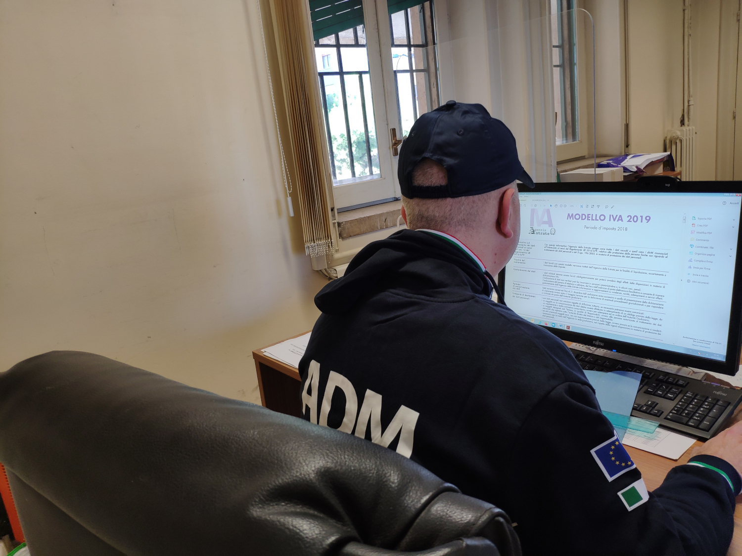 Dogane, accertata evasione Iva per 3,5 milioni di 7 società del commercio