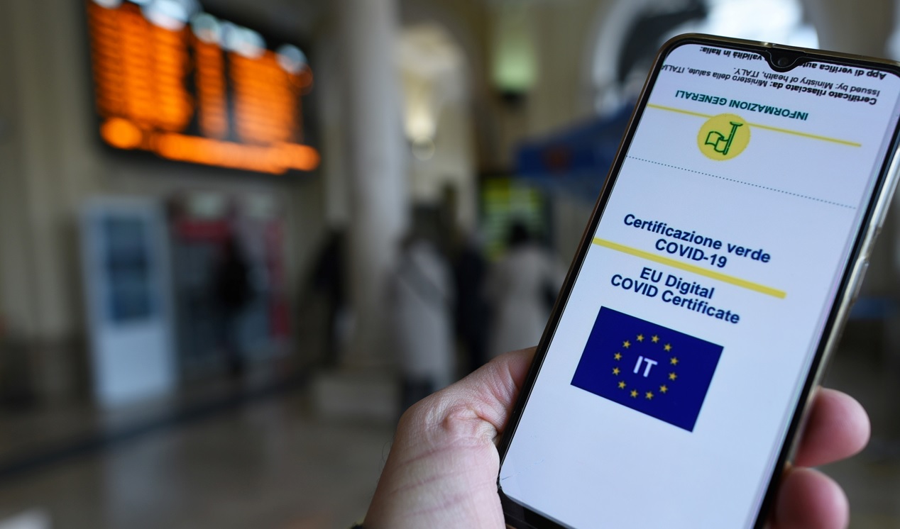 “Ti sei vaccinato contro il Covid?”, chi può chiederlo a lavoro