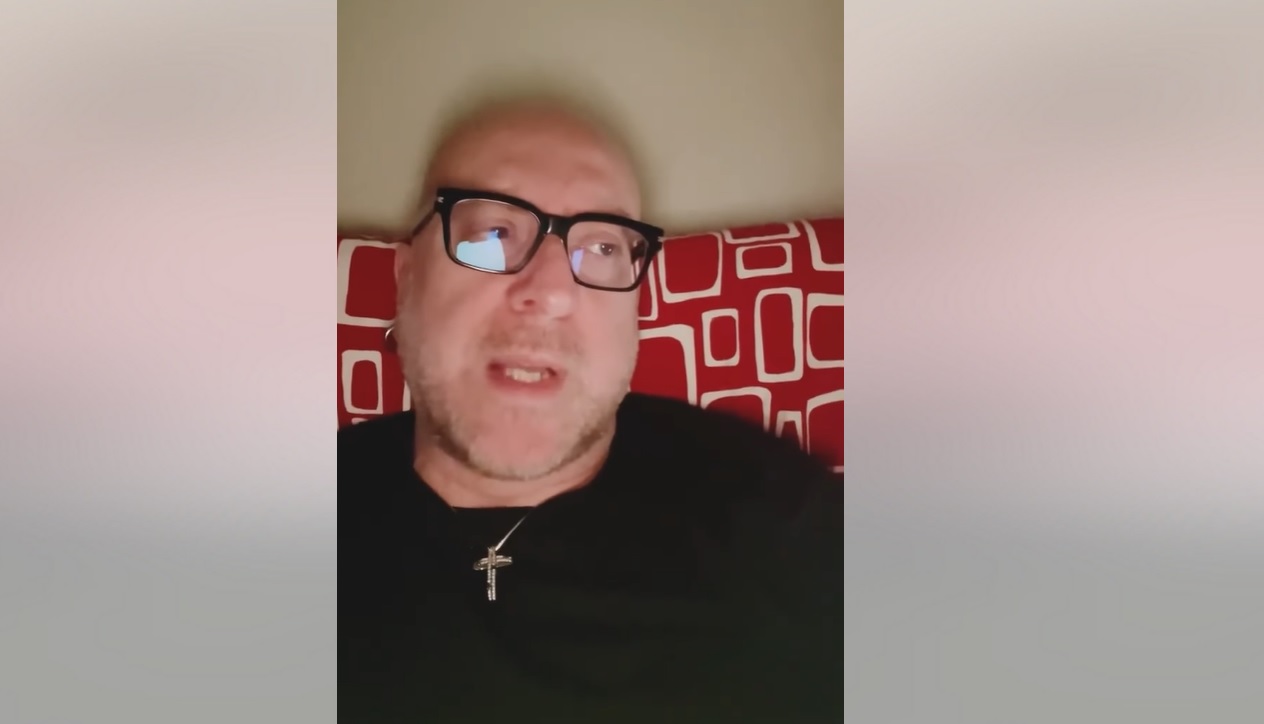 Mario Biondi positivo al Covid, “segregato in camera”, il Video