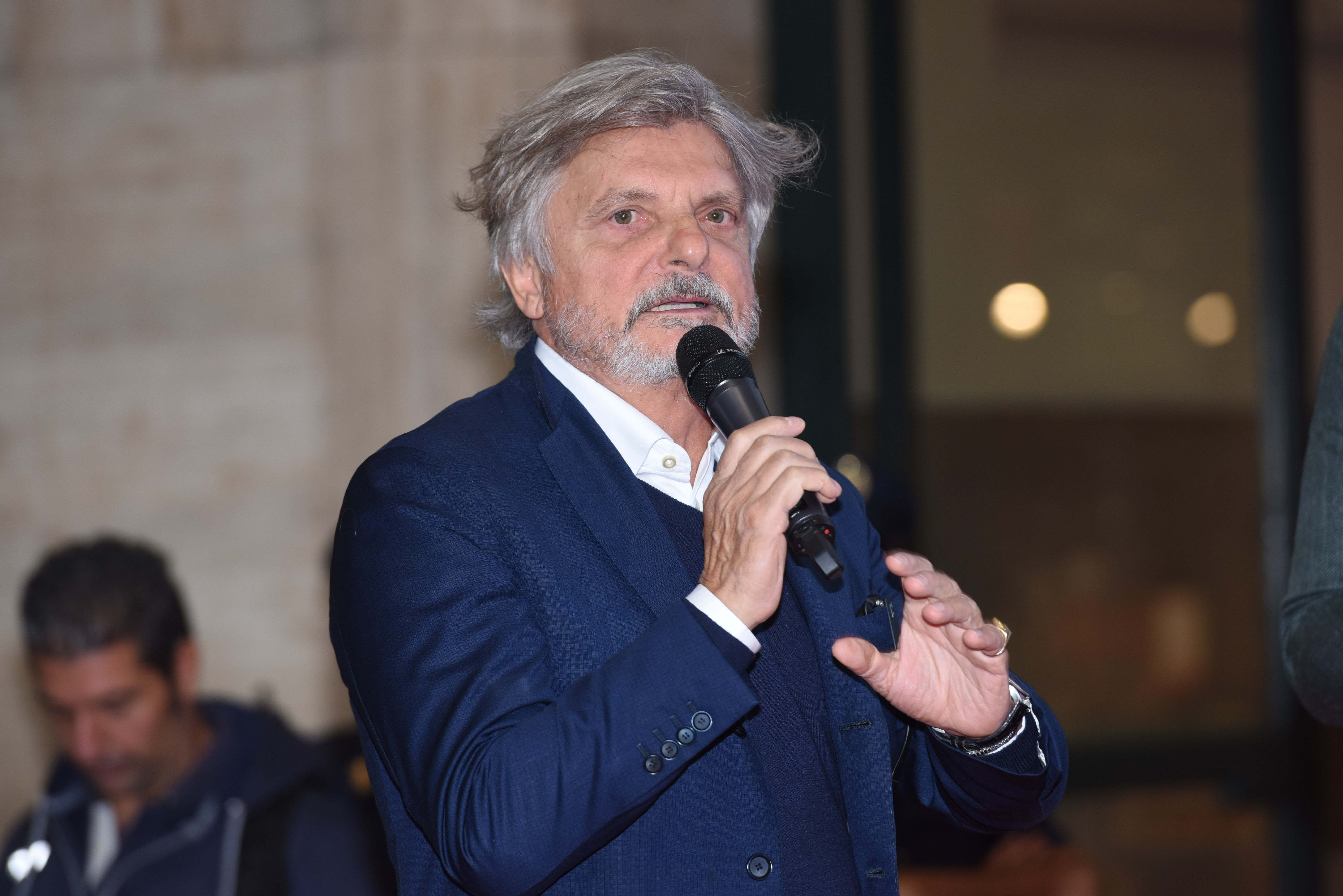 Belve, Massimo Ferrero contro Francesca Fagnani: “Sta dicendo caz…te, adesso sto con…” Belve, Massimo Ferrero contro Francesca Fagnani: “Sta dicendo caz…te, adesso sto con…”