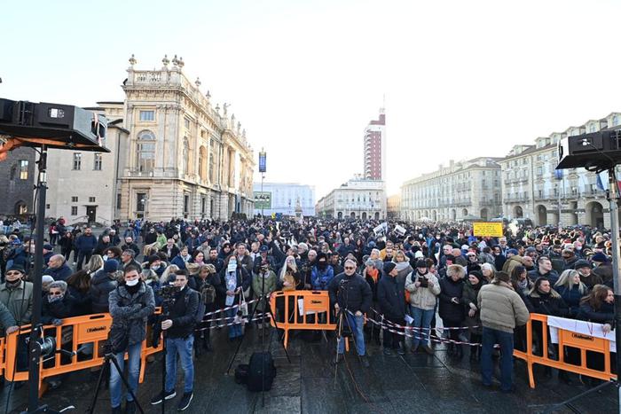 No vax, da Torino la sfida, “Pronti a bloccare le città”