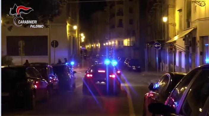 Mafia, arresti a Palermo per estorsione e traffico di droga