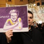 Zaki libero, ma le accuse restano. Il padre, “Grazie all’Italia”