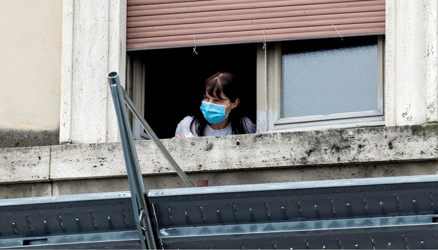 Covid, cosa cambia dal 1 settembre 2022: regole scuola, smart working, mascherina, quarantena