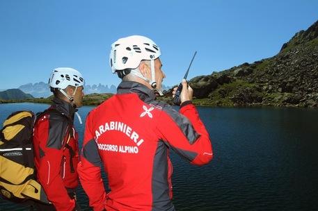 Soccorso Alpino “va affidato a professionisti da reclutare tra uomini di GdF, Carabinieri, Vigili del Fuoco ed Esercito”