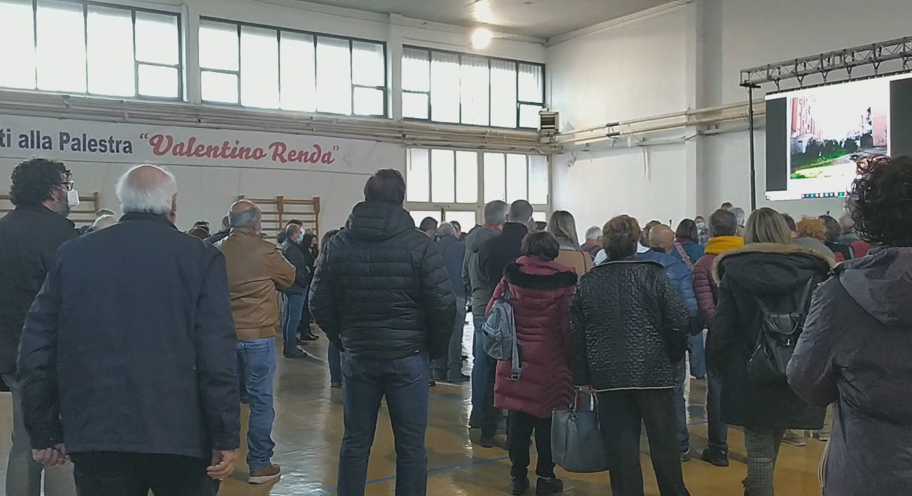 Luci allo Sperone, il quartiere contro lo spaccio di droga