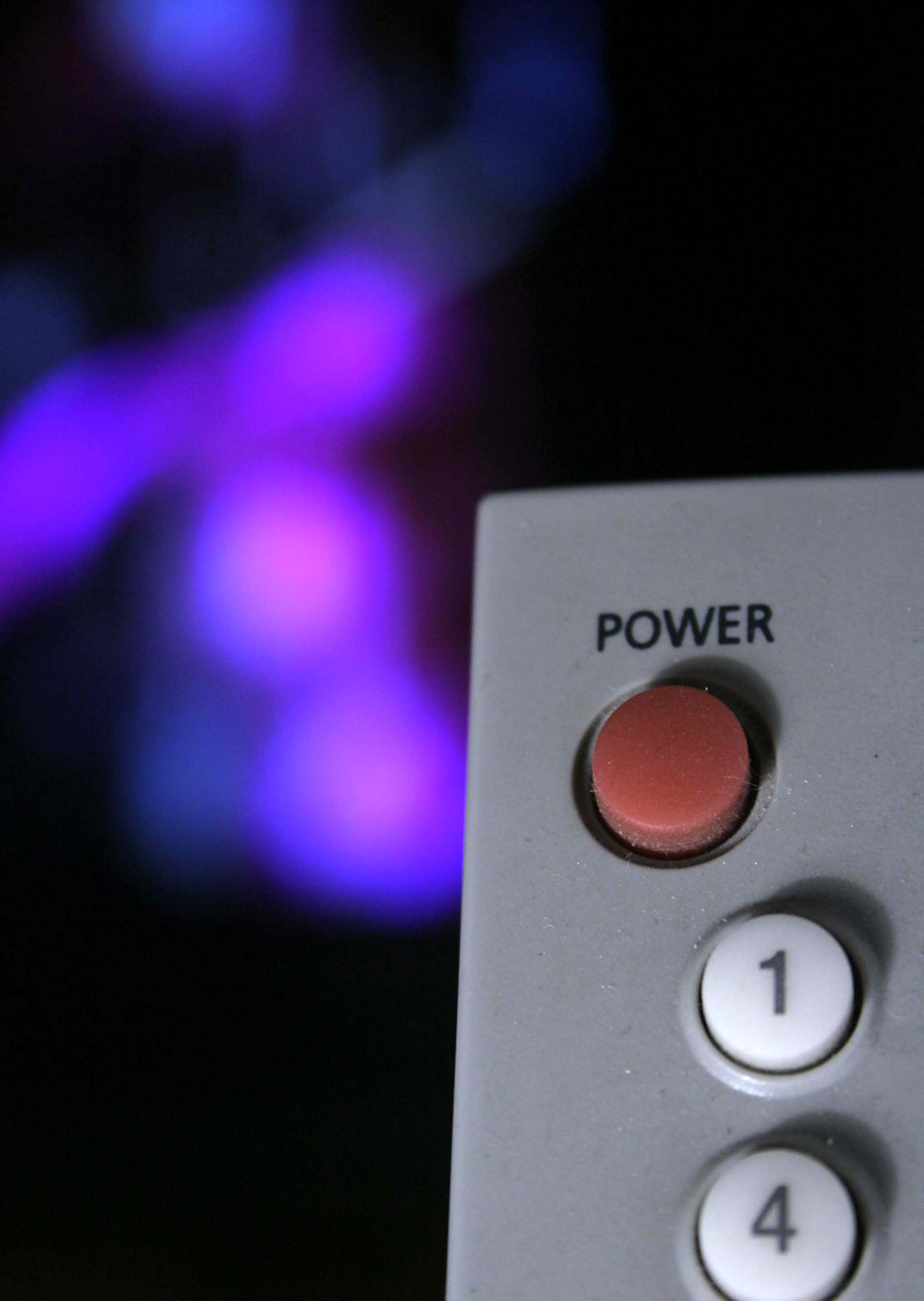 Bonus tv 2022, decoder gratis a pensionati: come averlo