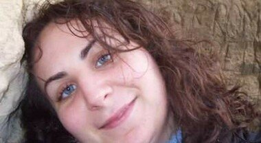 Donna muore per infarto dopo il parto, oggi i funerali di Violetta Pagliaro