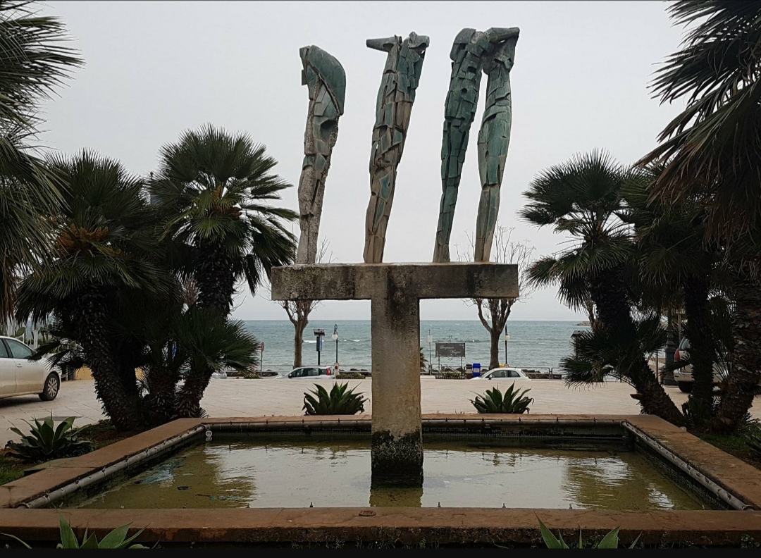 Mazara del Vallo, restaurata scultura-fontana di Consagra Mazara del Vallo, restaurata scultura-fontana di Consagra