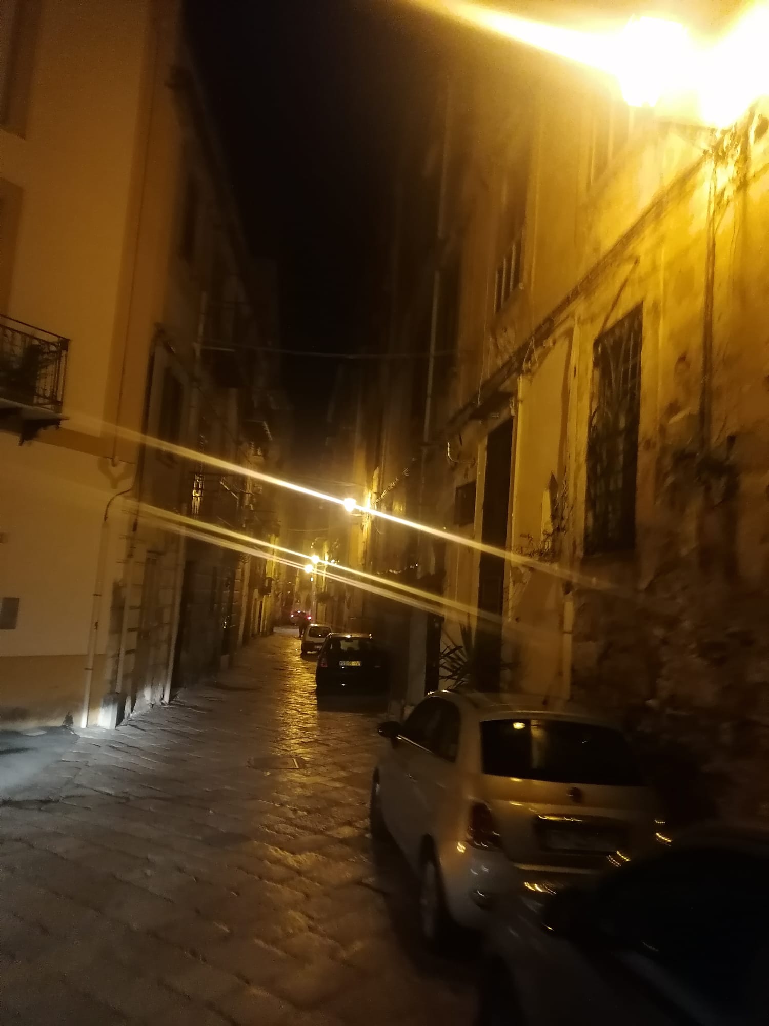 Illuminazione a Palermo, fotocellule danneggiate dalla pioggia