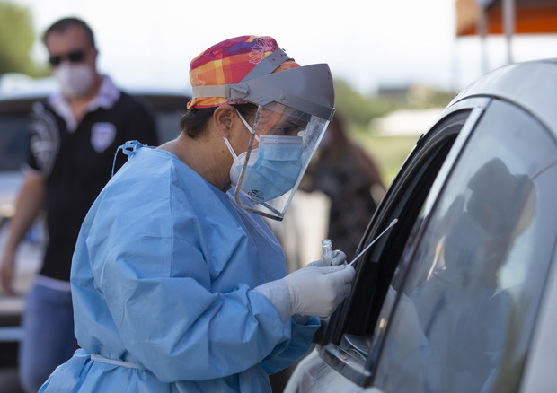 Catania, prigionieri del Covid in attesa della liberazione