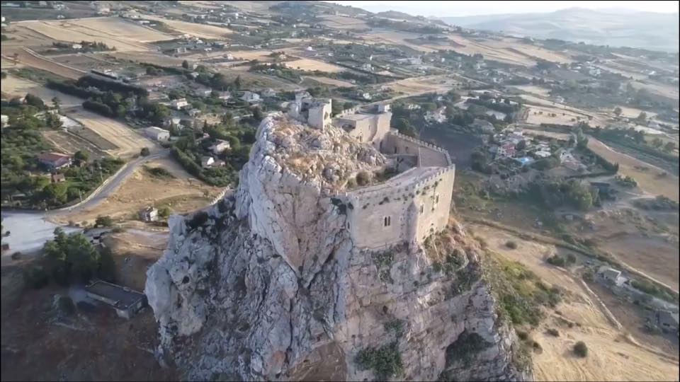 Il Castello di Mussomeli e le sue presenze
