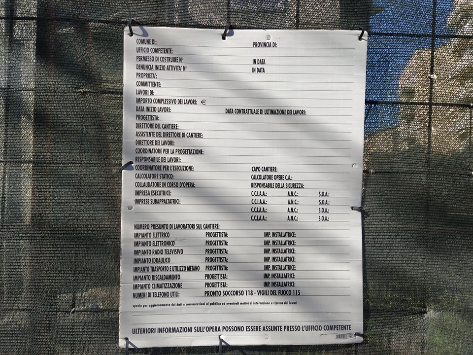 Via Castromarino, la protesta dei residenti rimasti senza casa