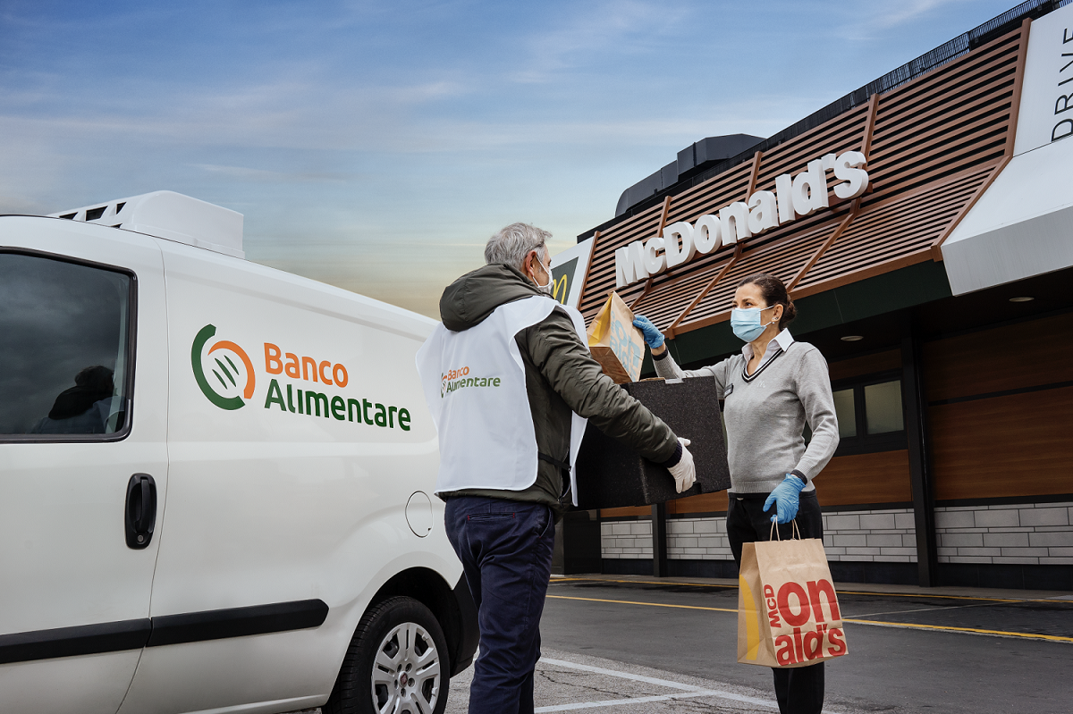 Palermo, McDonald’s donerà 607 pasti caldi a settimana