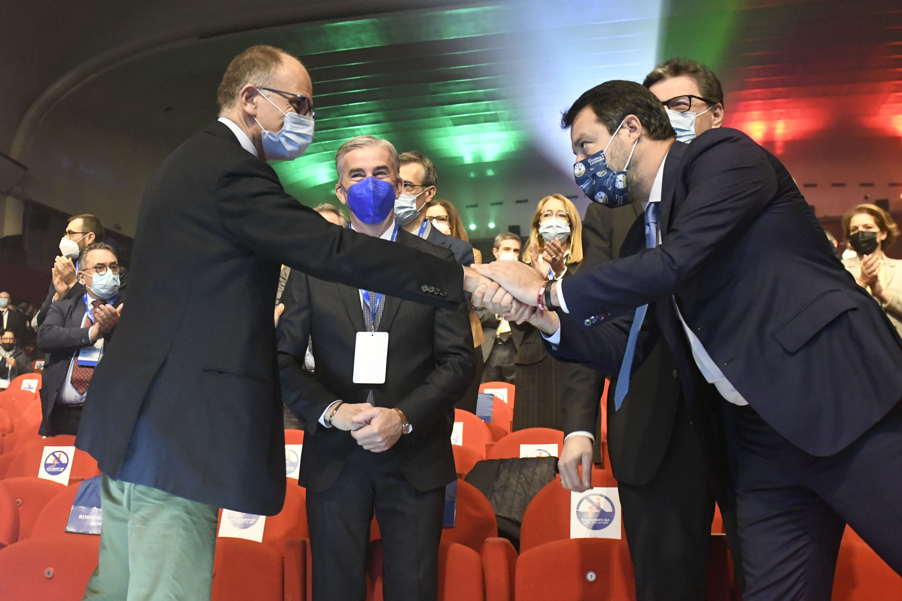 Mattarella bis e la notte dei lunghi coltelli,  vincitori e vinti del Quirinale