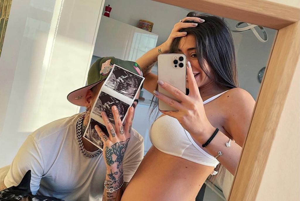 Sfera Ebbasta diventa papà, l’annuncio e il video dell’ecografia