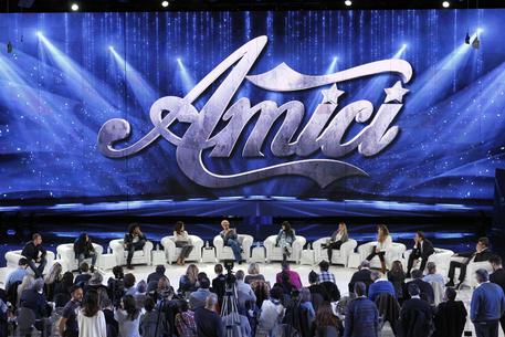 Amici 21 serale, anticipazioni prima puntata: lite tra De Martino e Celentano e 2 eliminati