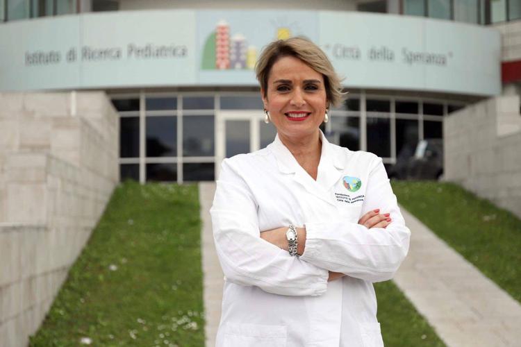 No vax, lettera con proiettile a immunologa Viola, “Noi scienziati come nemici”