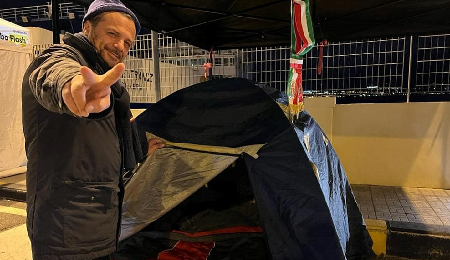 Messina, protesta De Luca, inizia lo sciopero della fame
