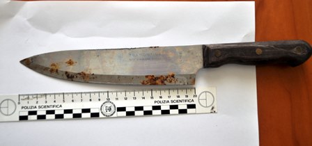 Niscemi, arrestato uomo per tentato omicidio, aveva coltello di 16 cm