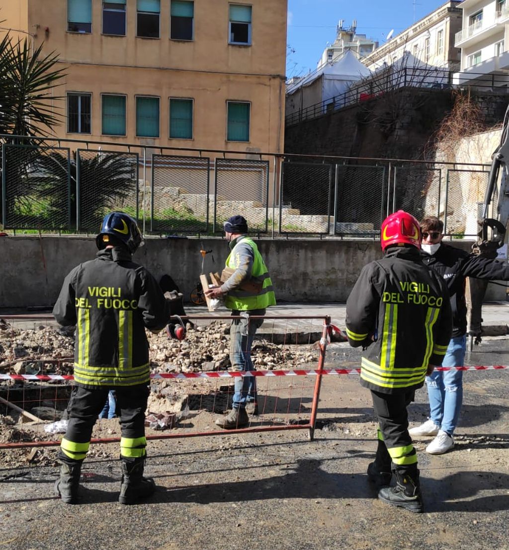 Ragusa, fuoriuscita di gas vicino all’ospedale civile (FOTO)